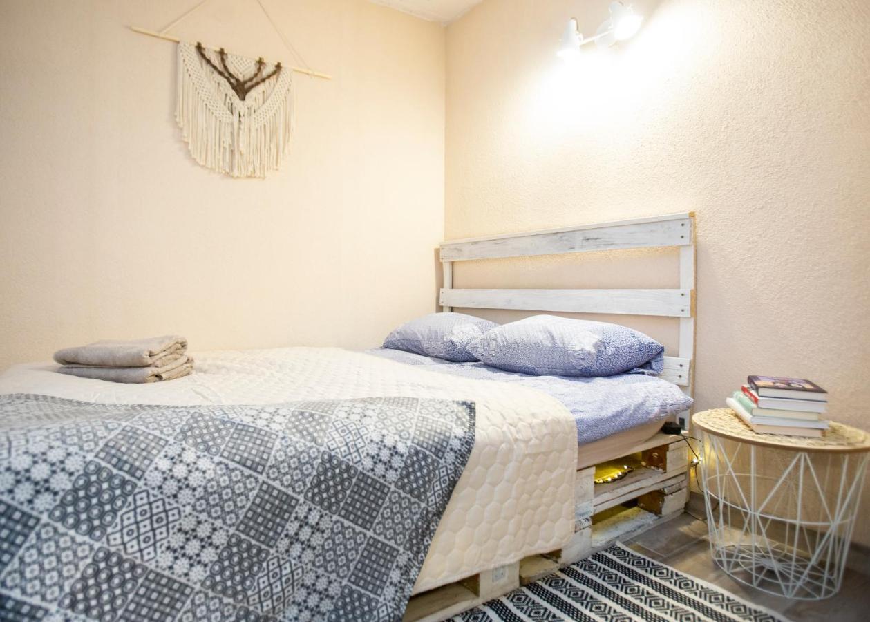 Apartment In Garage With Free Parking Kaunas Exterior photo
