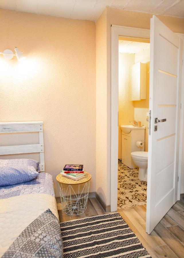 Apartment In Garage With Free Parking Kaunas Exterior photo