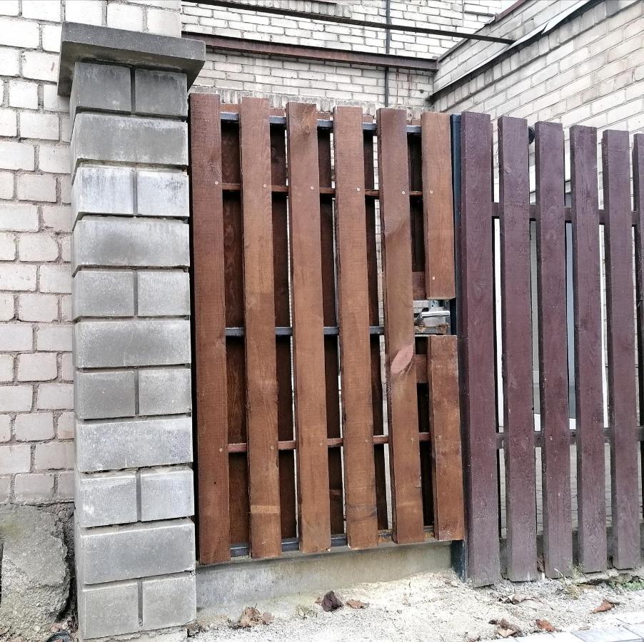 Apartment In Garage With Free Parking Kaunas Exterior photo